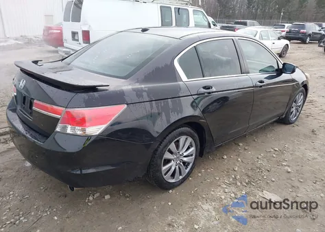 2011 Honda Accord 2.4 Ex-L z USA, uszkodzony, nr VIN 1HGCP2F8XBA048640